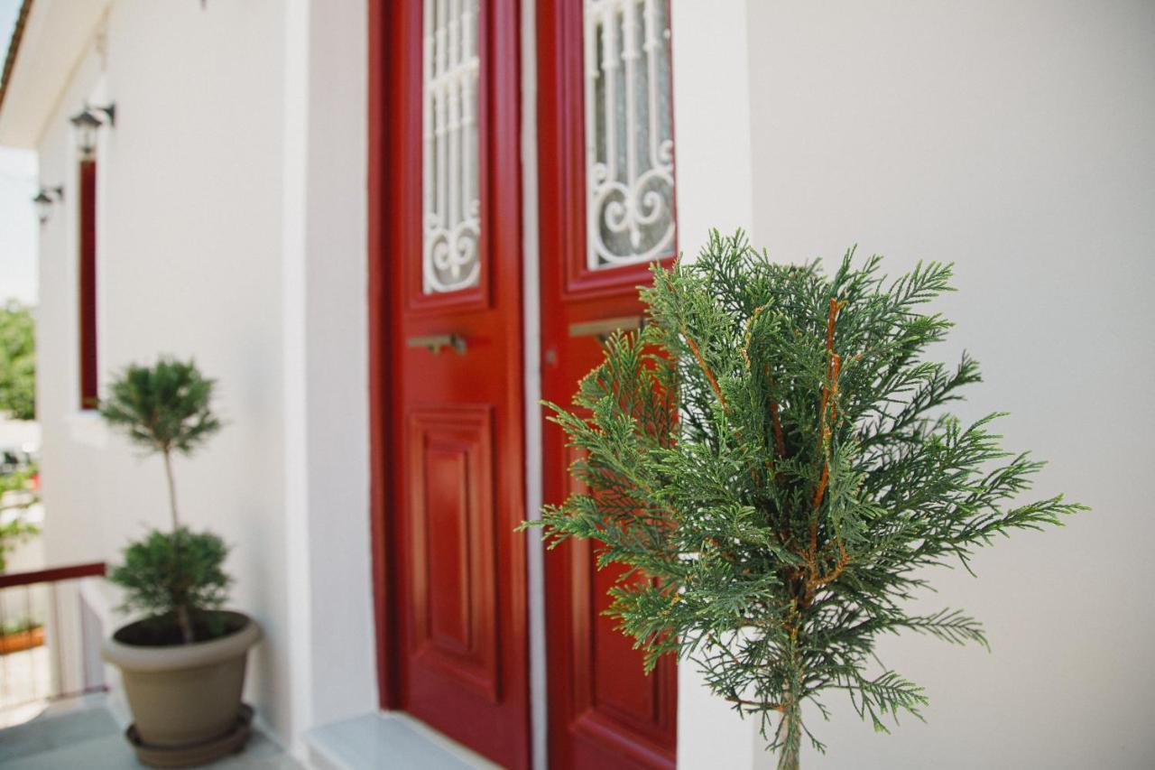 Rooms In Yard Corinth Ngoại thất bức ảnh