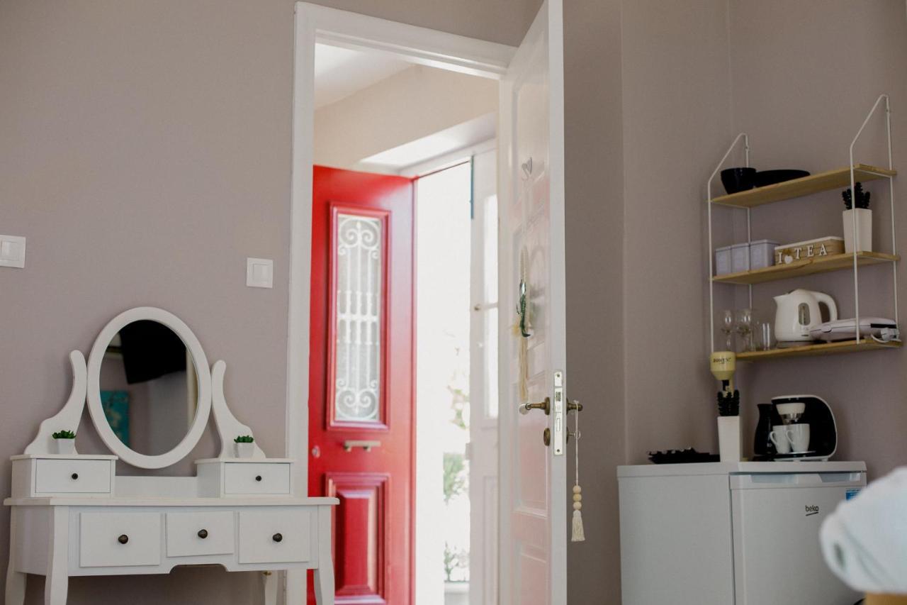 Rooms In Yard Corinth Ngoại thất bức ảnh