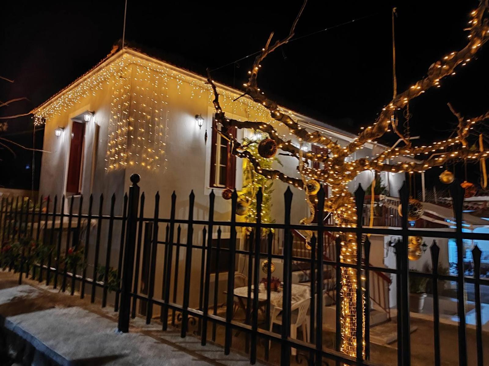 Rooms In Yard Corinth Ngoại thất bức ảnh